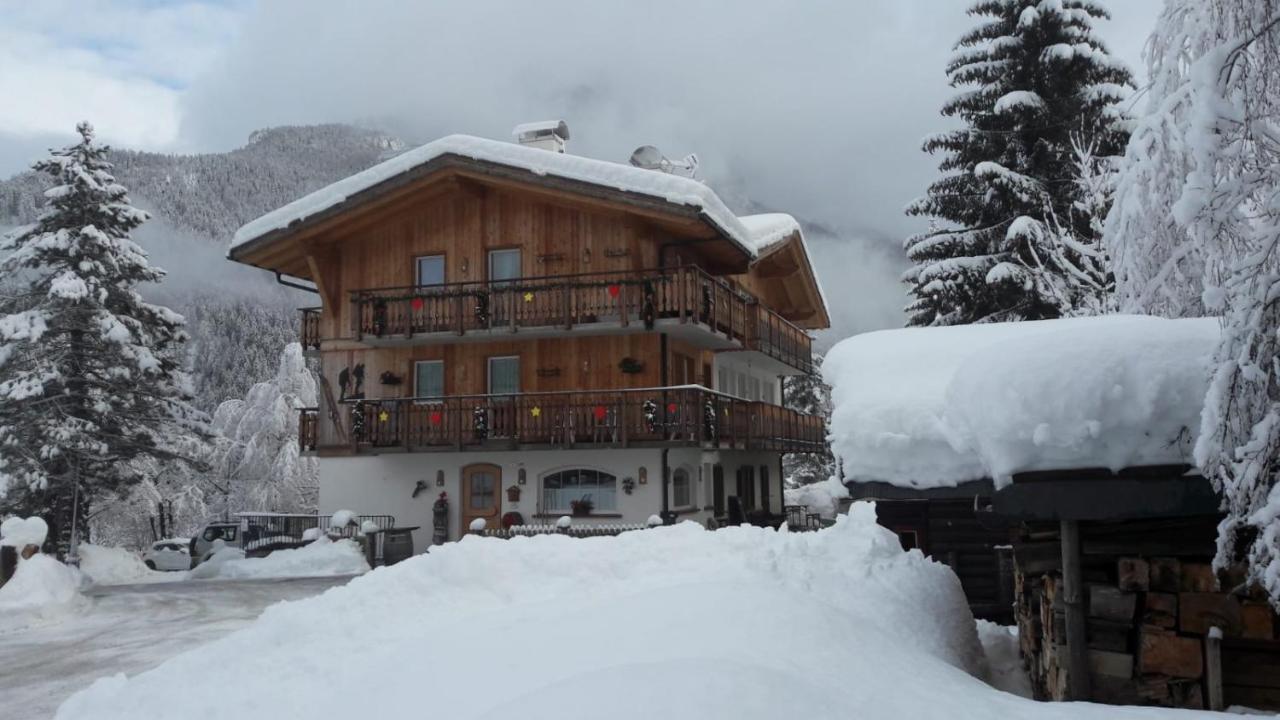 Ciasa Ciampedie Vigo di Fassa Exteriör bild